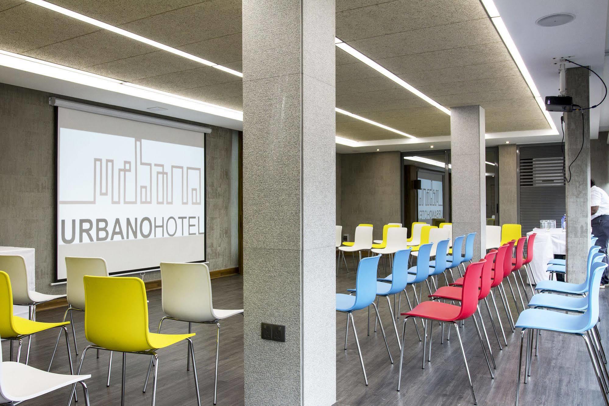 Urbano Hotel By Roots Wiaboman Exterior photo